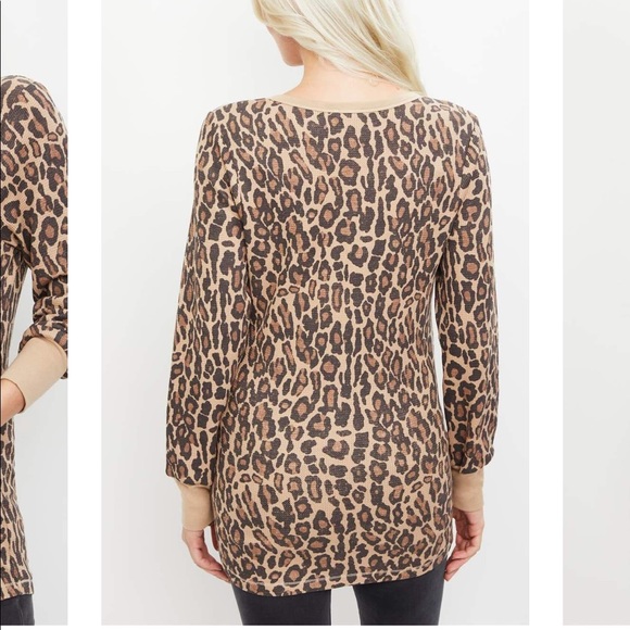 Splendid | Loeaprd Henley Maternity Top - Picture 2 of 3